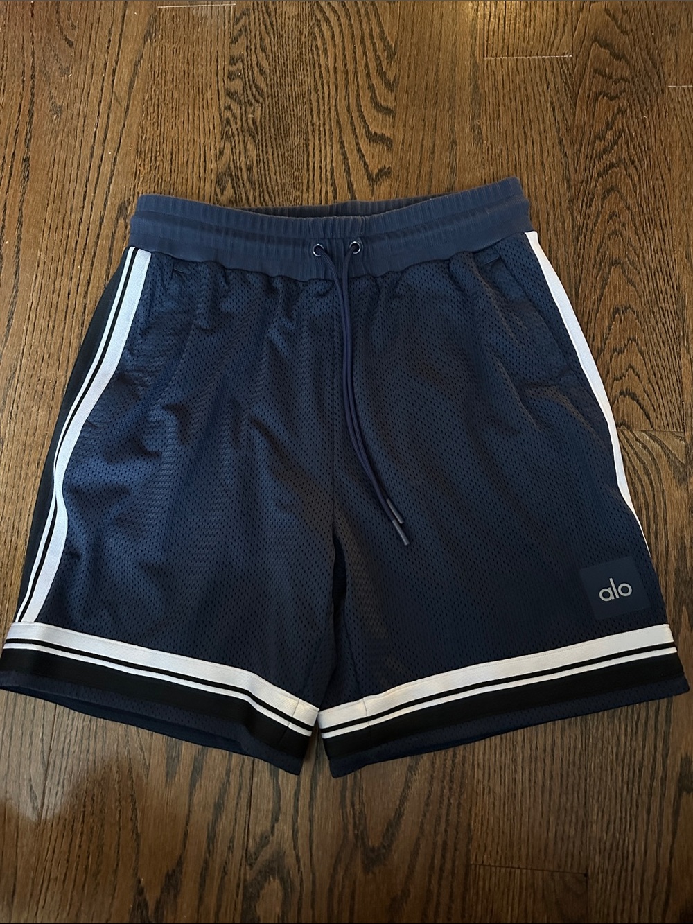 ALO Basketball shorts Small